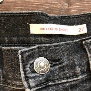 Mid Length Short Levi's